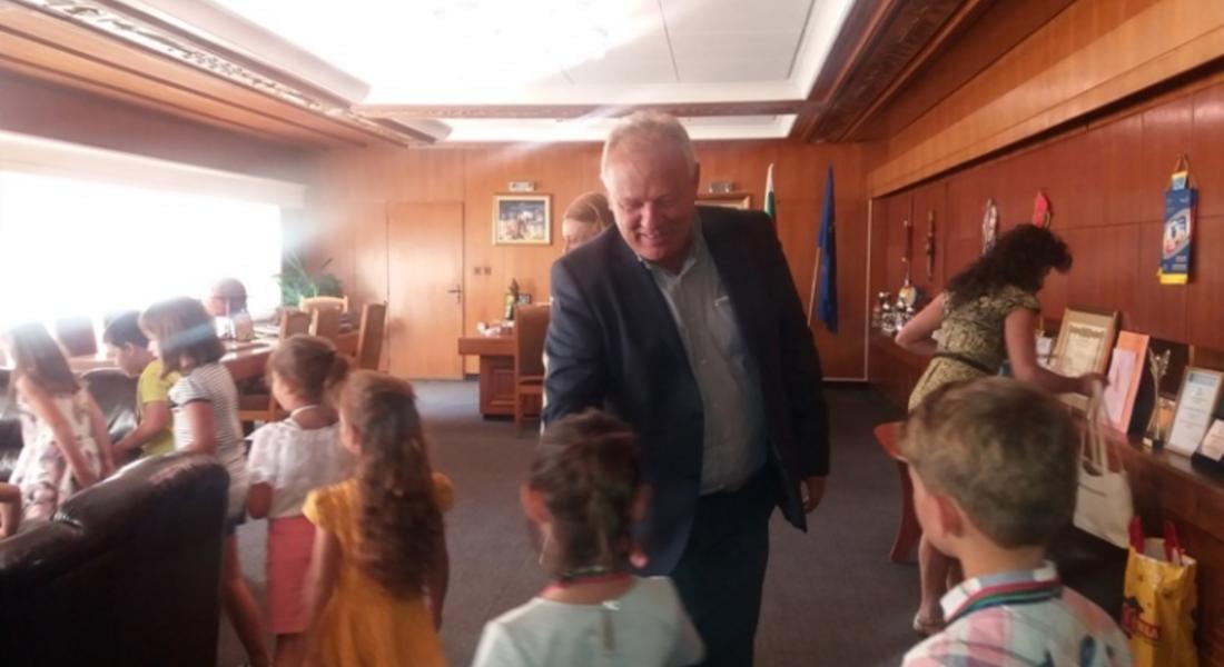 ДГ „Синчец”: „Кметът Мелемов доказа за пореден път, че децата на Смолян са най-важни”