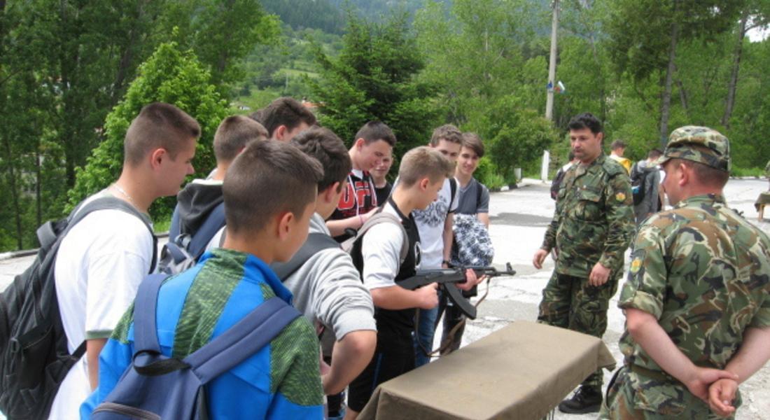 Пушки от Балканската война показаха в  101-ви Алпийски батальон в Смолян