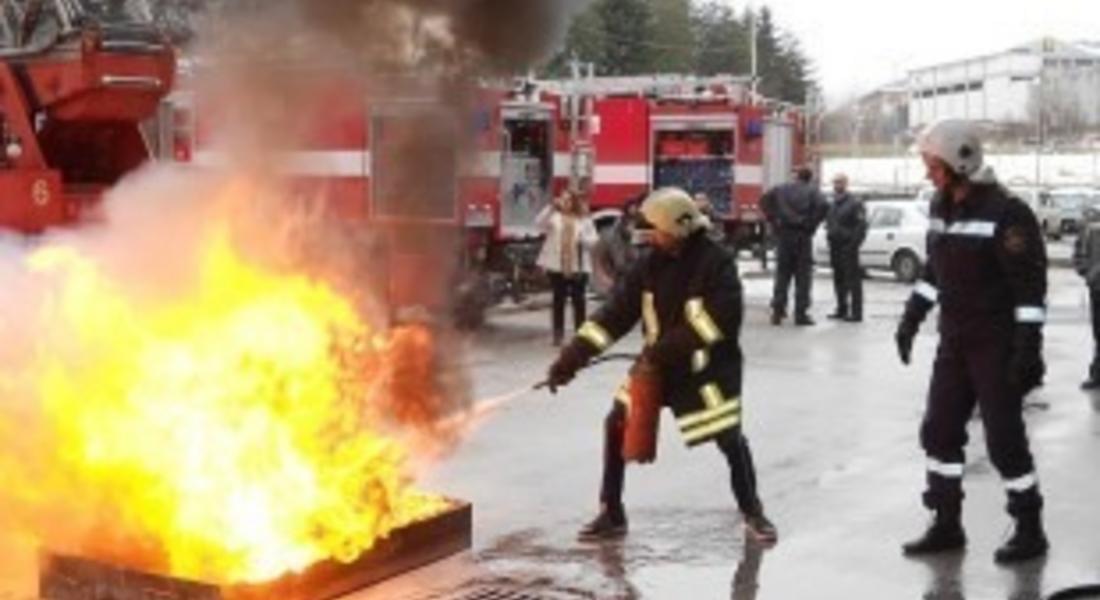 Двама служители на РД ПБЗН – Смолян са победители в областното ниво на националния конкурс „Пожарникар на годината 2021 г.“