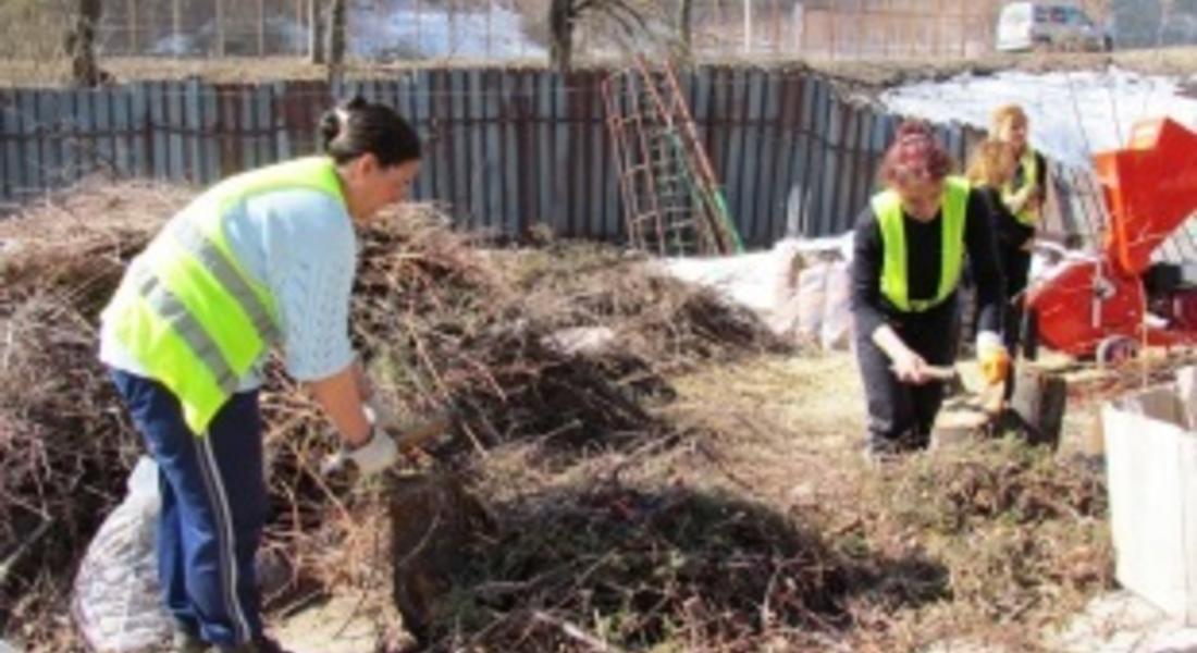 Фирмата по чистотата в Смолян „Титан Клинър” се включва активно в кампанията за общоградско пролетно почистване