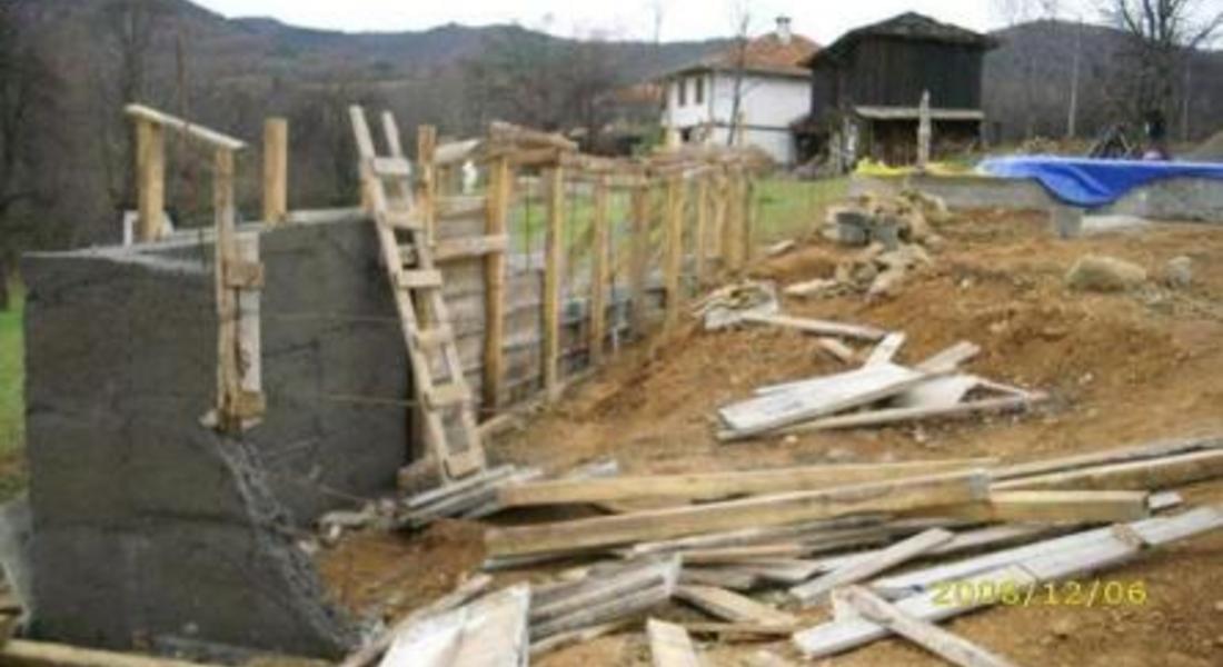 ОПУ–Смолян: Изгражда се подпорна стена на срутището по пътя Борино  –  Девин при село Грохотно