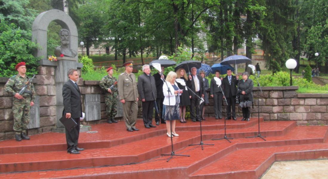 Областният управител инж. Димитър Кръстанов участва в тържеството по случай 2 юни 