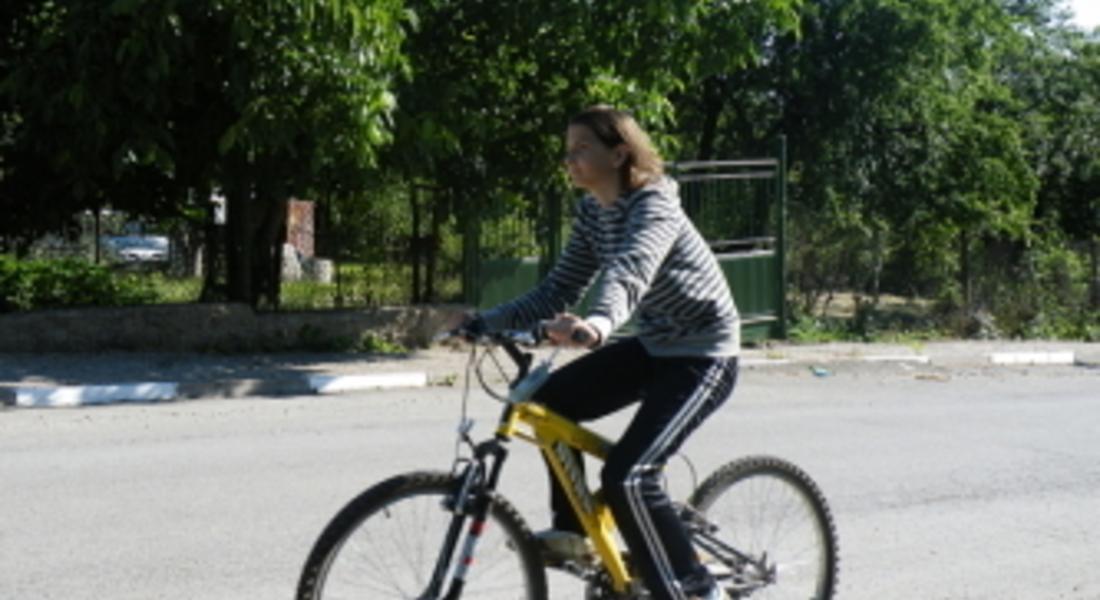 16-годишен блъсна велосипедистка в Неделино