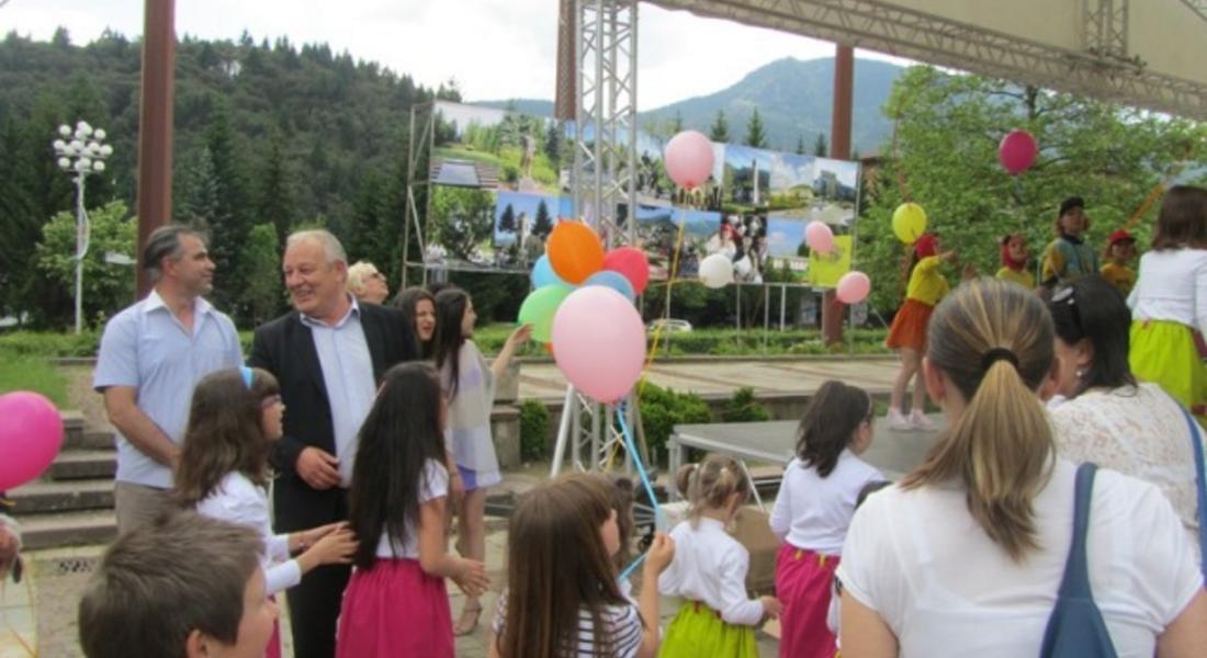 Кметът Мелемов кани децата на Смолян да отпразнуват 1 юни с много забавления