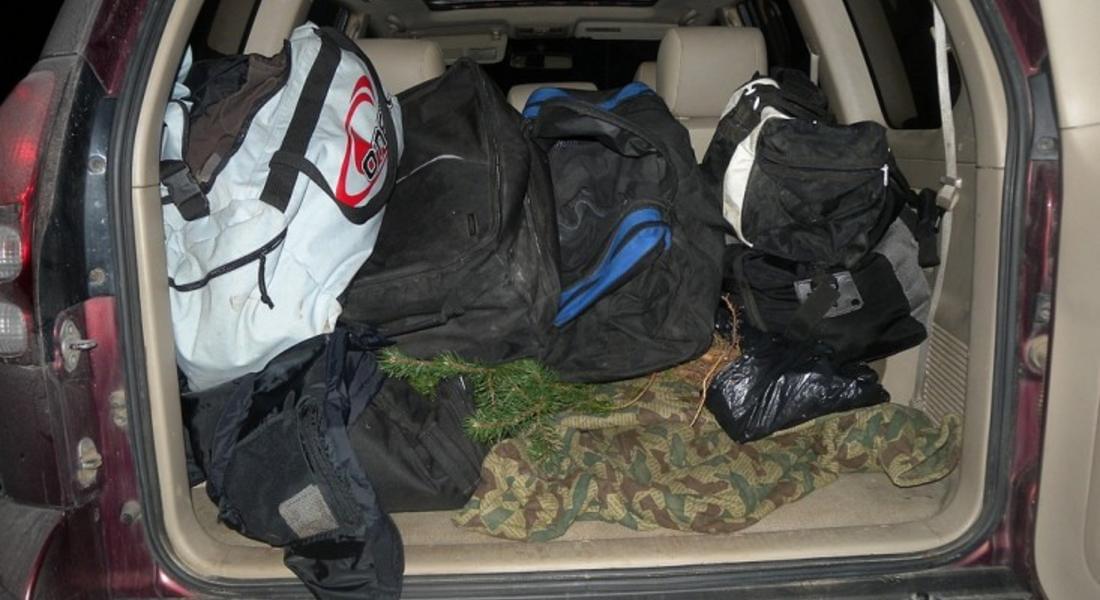 Над 10 кг. канабис откриха в багажника на кола край Баните