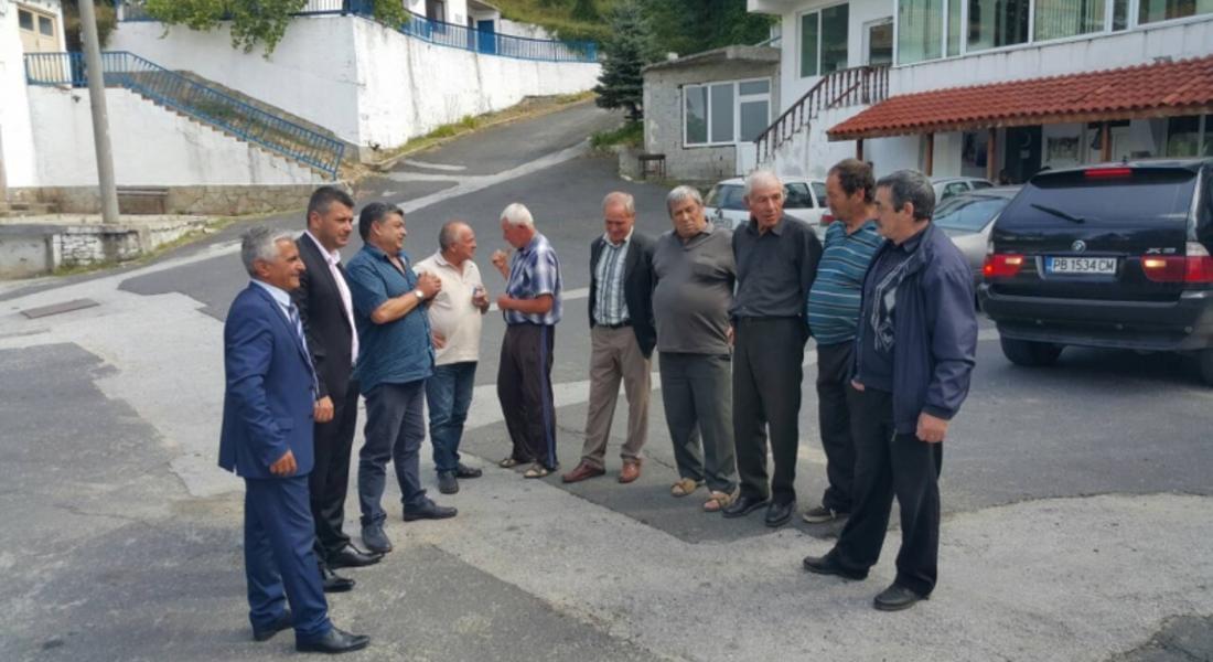 Среща по повод проблемите свързани с водоснабдяването се проведе в неделинското село Кундево