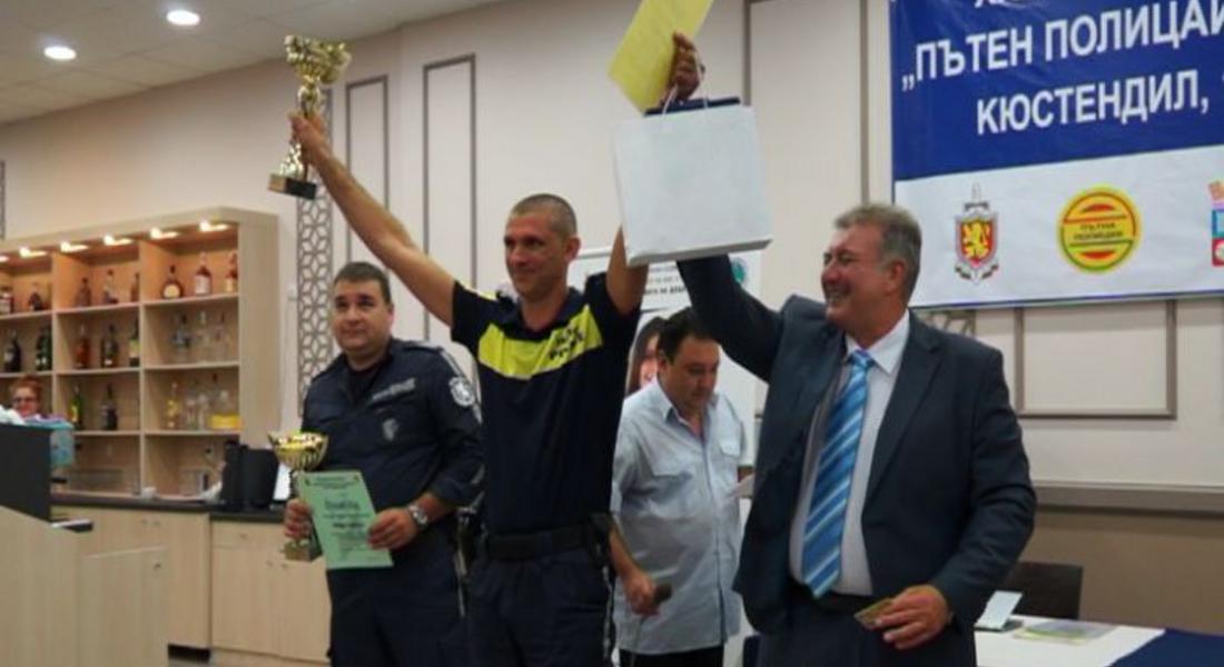Райчо Сивенов е втори носител на титлата “Пътен полицай” на 2015 г.