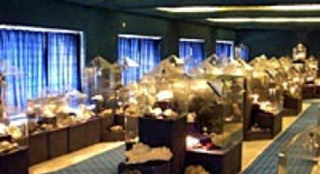 Мадан се включва в „Нощта на музеите” в кристалната зала 	  