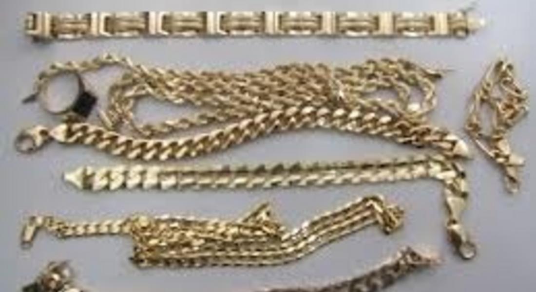 Отраднаха златни накити за 5 хиляди лева от жилище в Смолян