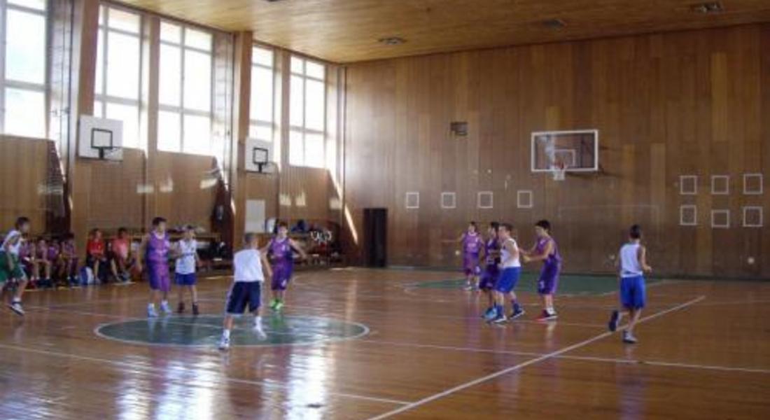 Баскетболисти от Бургас и Бурса на трнировъчни лагери в Чепеларе