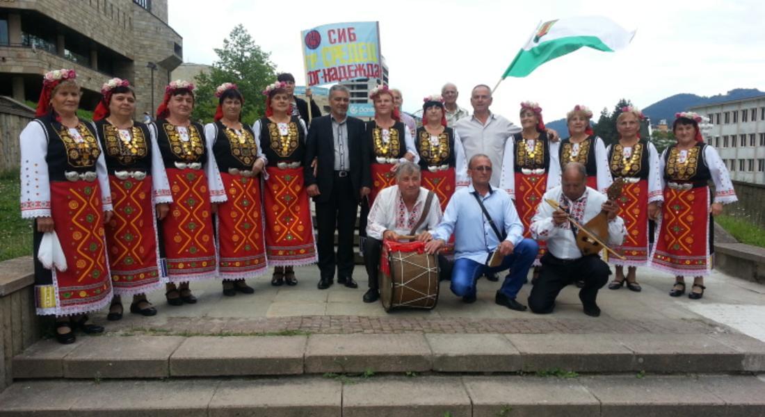 Съюзът на инвалидите благодари на Владимир Уручев и Николай Мелемов за фолклорния фестивал в Смолян