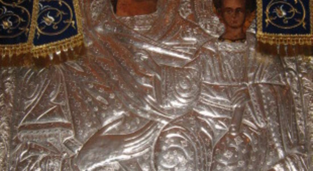 Митрополит Николай  ще донесе в Смолян чудотворната икона на Св.Богородица „Златна ябълка”