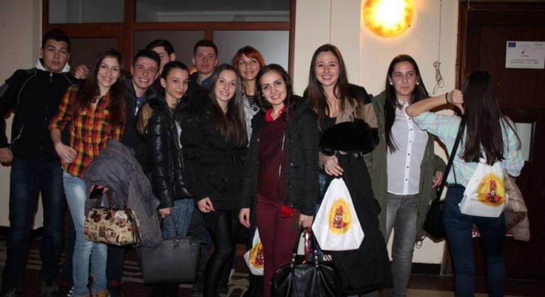 Ученици от ГПЧЕ „Иван Вазов” за трета поредна година са първи в театрален фестивал на испански език