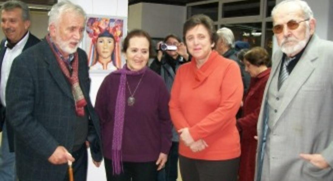 Дора Бонева откри юбилейна изложба в КДК Смолян