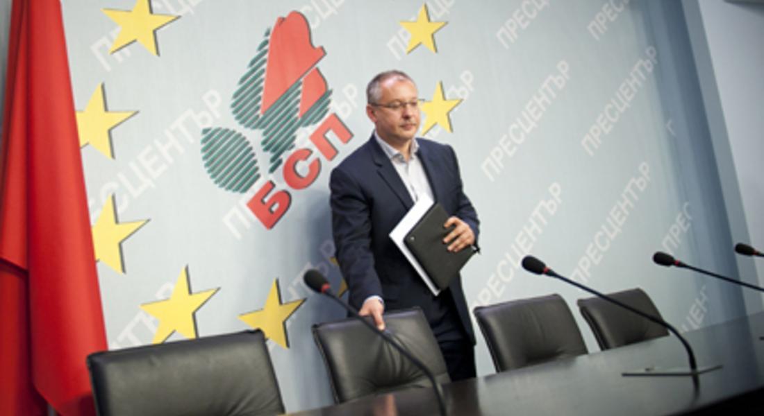 Станишев напуска парламента, остава лидер на БСП 