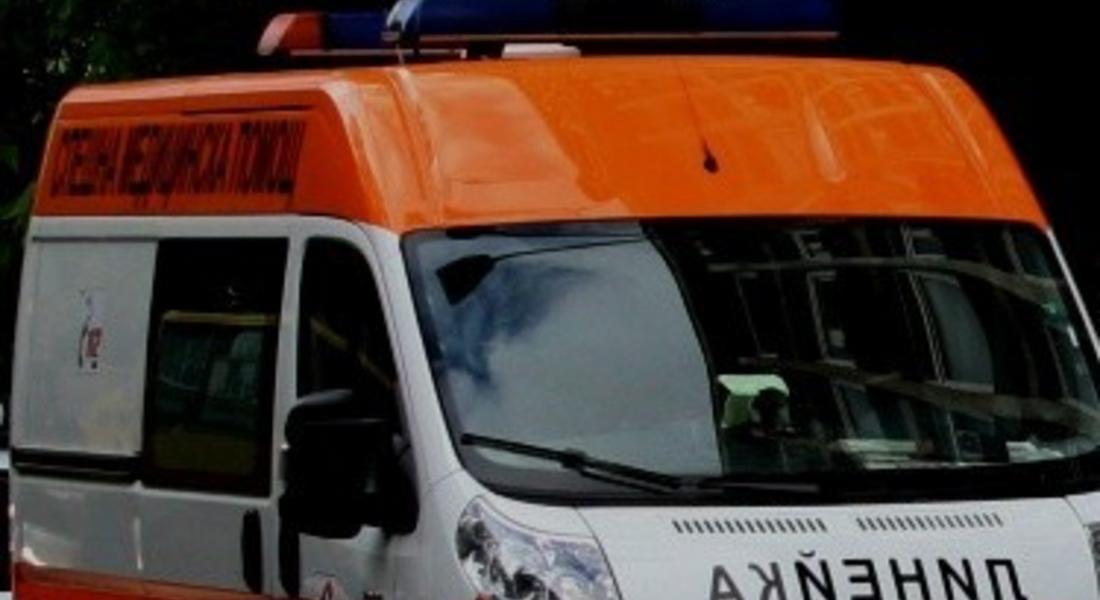 20-годишна шофьорка причини катастрофа с линейка