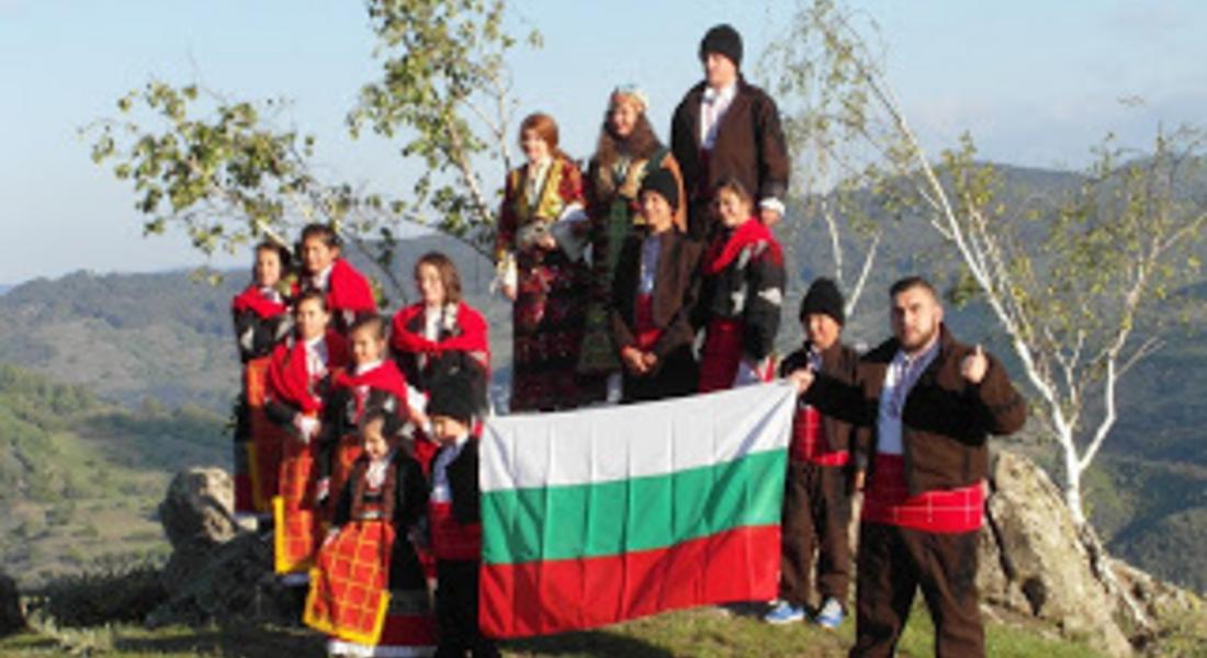   В Црънча развяха знамето на България край "Скалето"