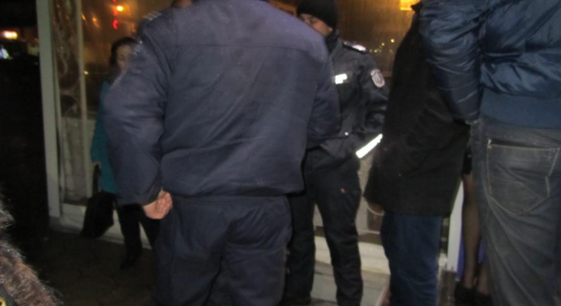 Акция на полицията: Провериха 36 заведения и 219 лица в Смолян, Чепеларе и Девин