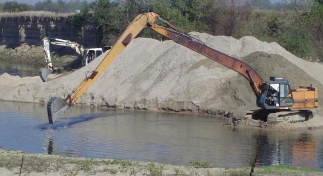 Басейнова дирекция ще проверява за незаконен добив на инертни материали от реките