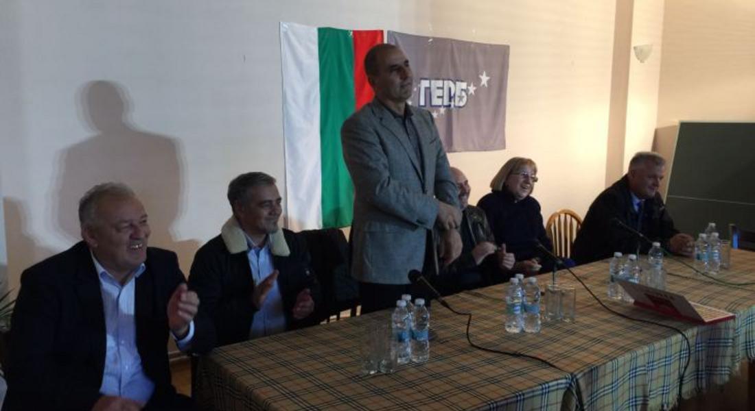  Цветан Цветанов в Чепеларе: Цецка Цачева и вицеадмирал Пламен Манушев ще гарантират стабилността на България