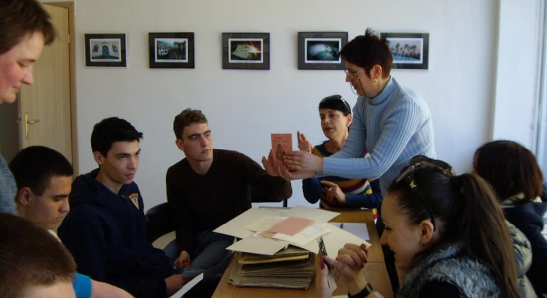 Ученици от ПМГ представят мултимедийни проекти за Илинденско-Преображенското въстание