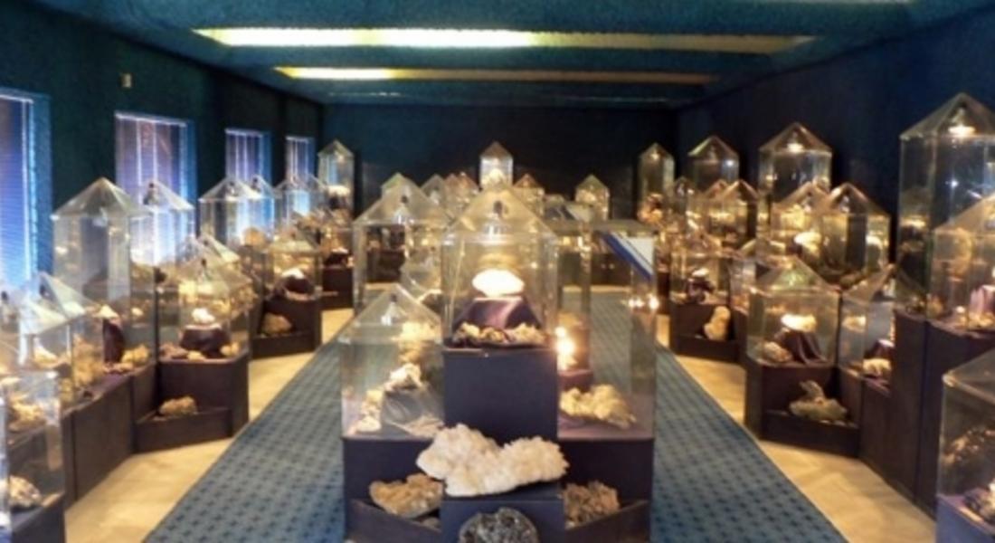  Кристалната зала "Родопски кристал" и пещера "Шаренка" в "Чудесата на България"