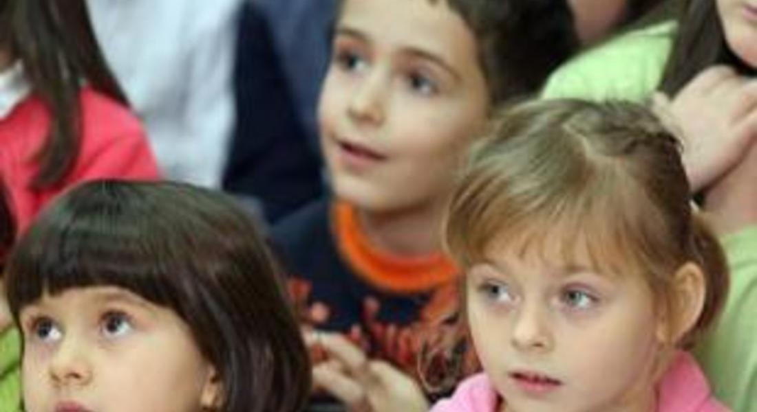 Хиляди деца ще рецитират "Аз съм българче" на 1 юни