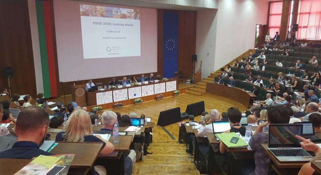 Владимир Уручев участва в знакова конференция “Храни 2030” в Аграрен университет-Пловдив