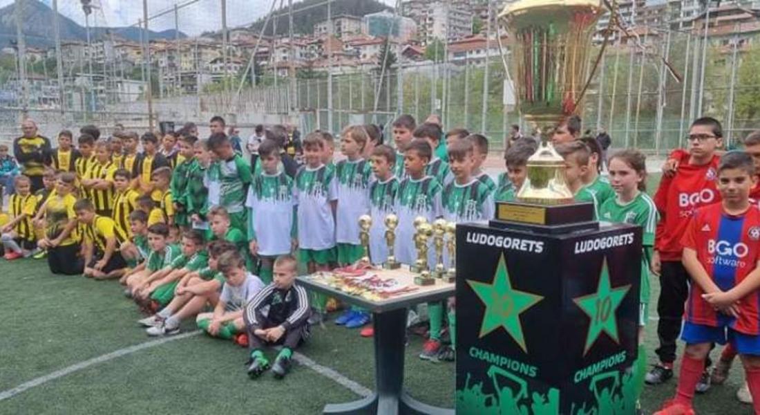 Много спортни емоции и веселие на футболния турнир за деца в Смолян