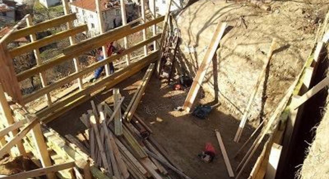 В Чепинци сами си градят резервоар за вода 