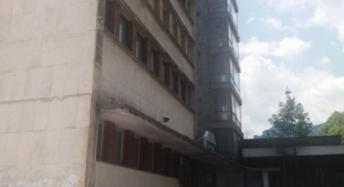 Община Смолян разпорежда в двумесечен срок сградата на бившия хотел „Соколица” да бъде възстановена