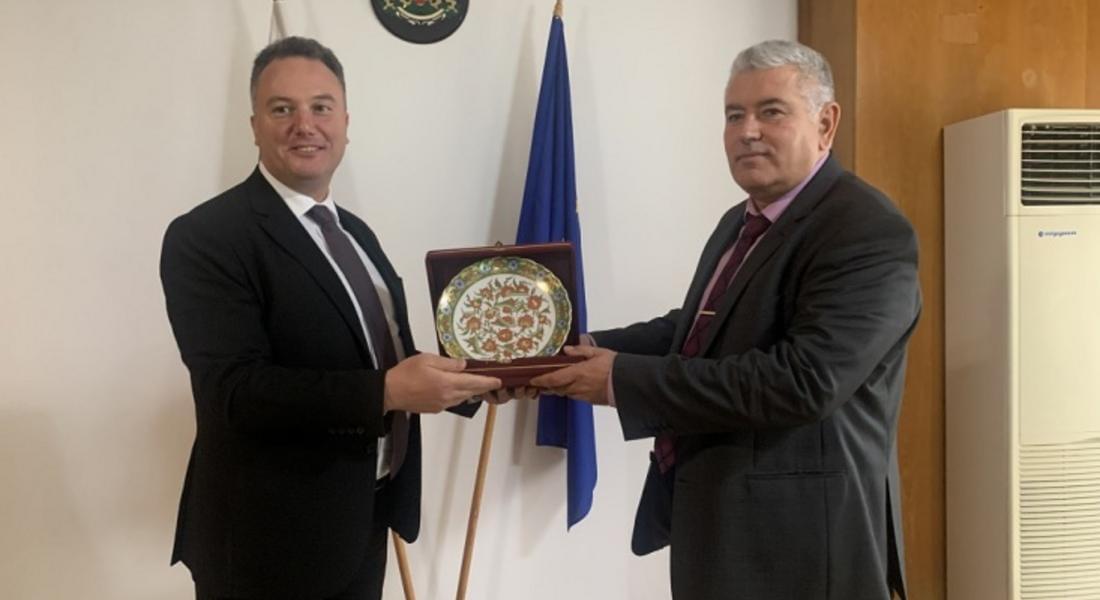 Областният управител Стефан Сабрутев се срещна с Генералния консул на Република Турция в Пловдив  Корхан Кюнгерю