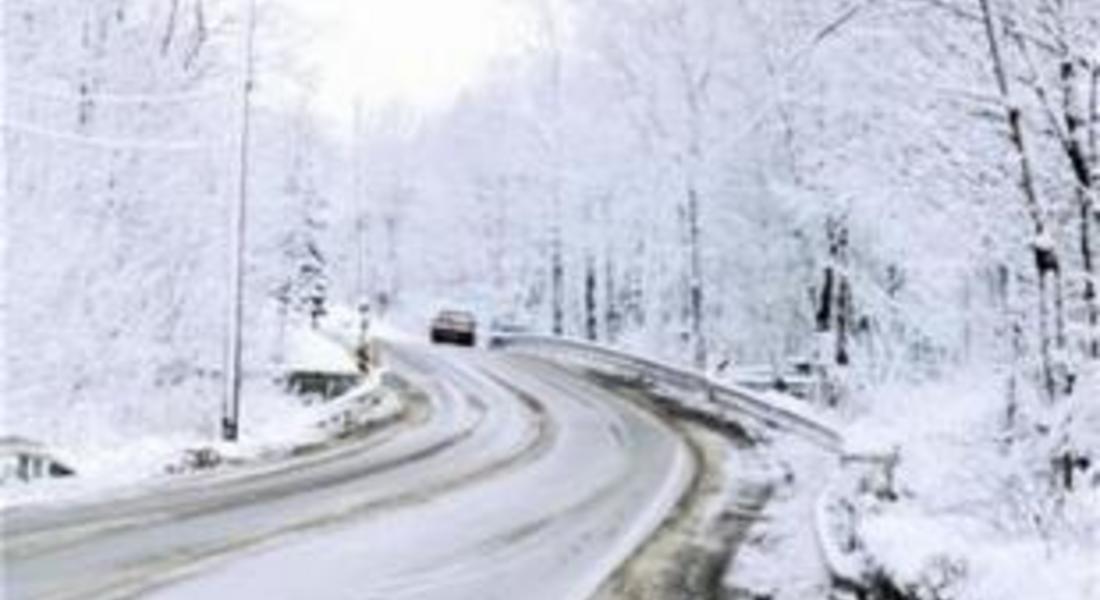 Въвеждат се ограничения за движението в Чепеларе заради силния снеговалеж
