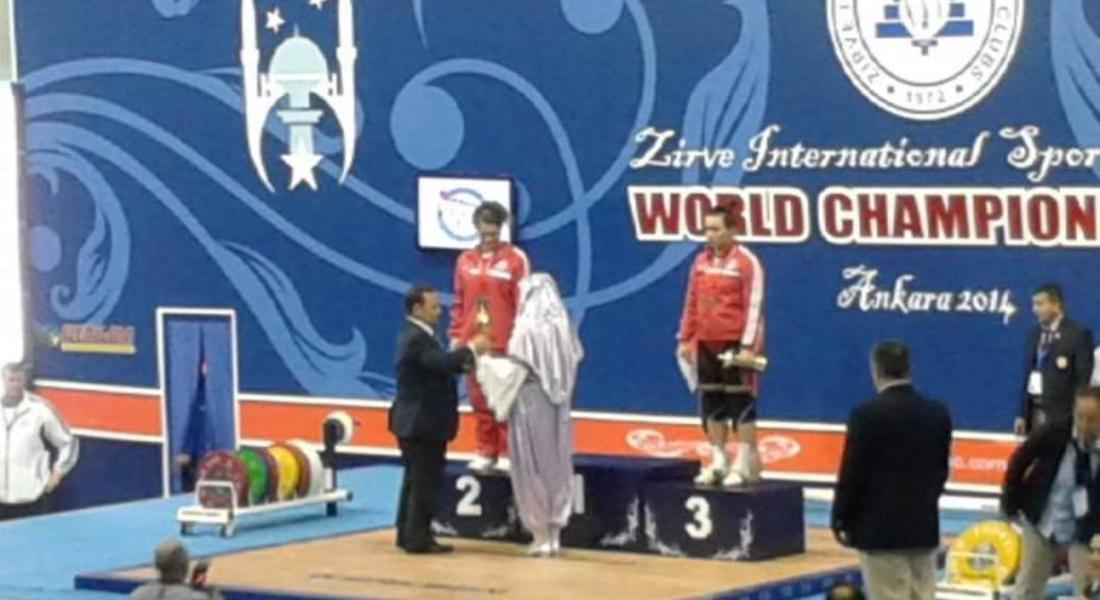 Милка Манева  със сребърен медал от световно първенство по щанги    