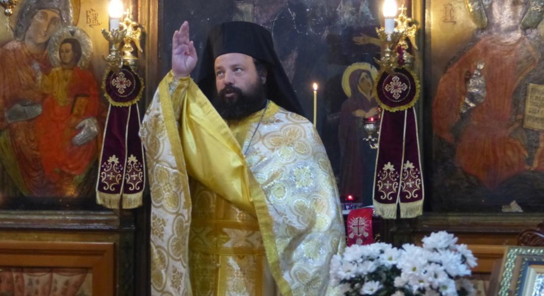   На Тодорова събота и на Неделя Православна  архимандрит Висарион ще служи в Смолян