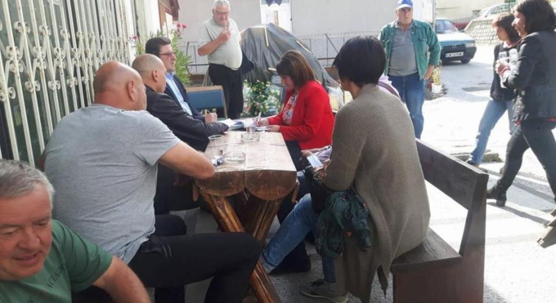 Кметът на Чепеларе се срещна с жителите на селата Павелско, Хвойна, Малево и Орехово