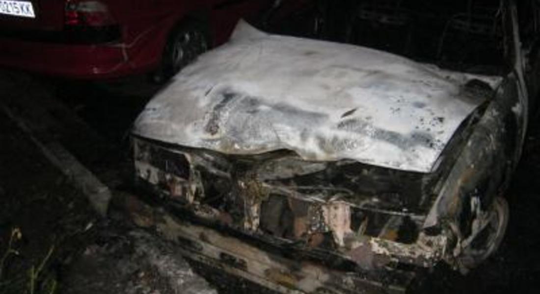 Автомобил изгоря в Мадан