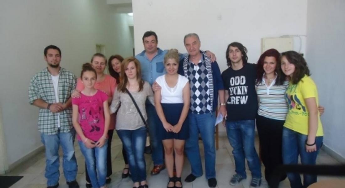 Театралната школа на Мадан с участие в Тополовград