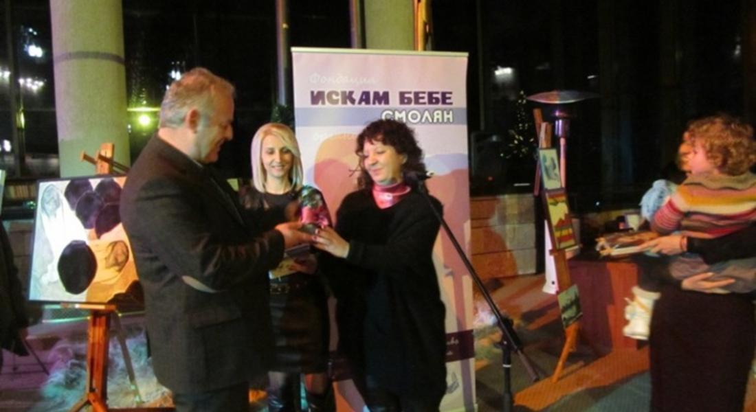 Кметът Николай Мелемов получи символите на фондация „Искам бебе” в знак на признателност 