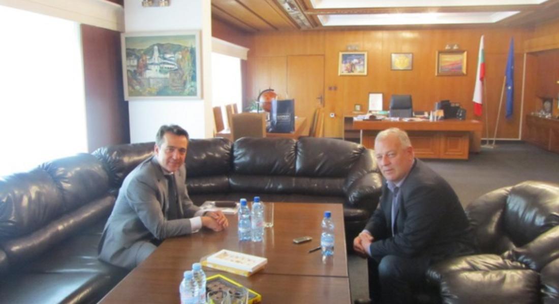 Френският посланик и кметът на Смолян обсъждаха проекта за СТЦ „Перелик”