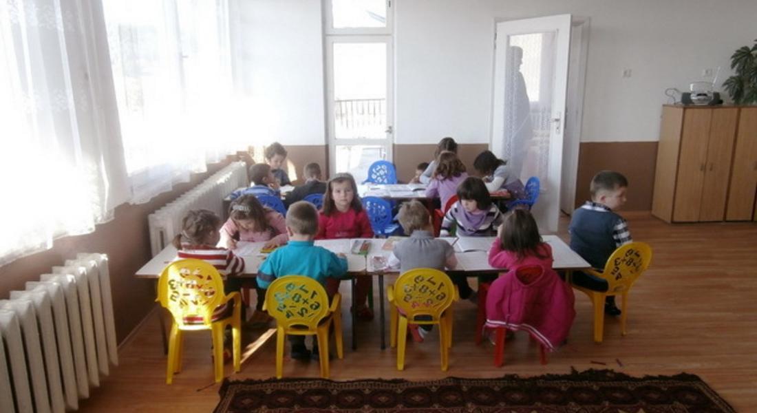 Със „Стая по интереси на знанието и игрите” се оборудва в училището в село Късак