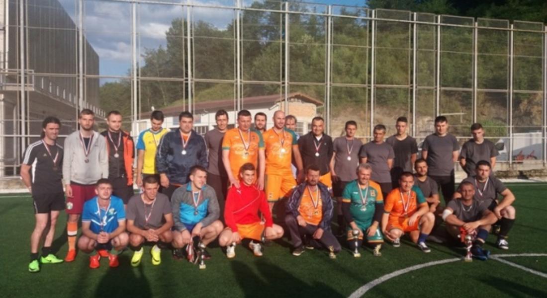 Отборът на община Смолян победи тима на „Красин” и се класира първи на футболния турнир за работещи