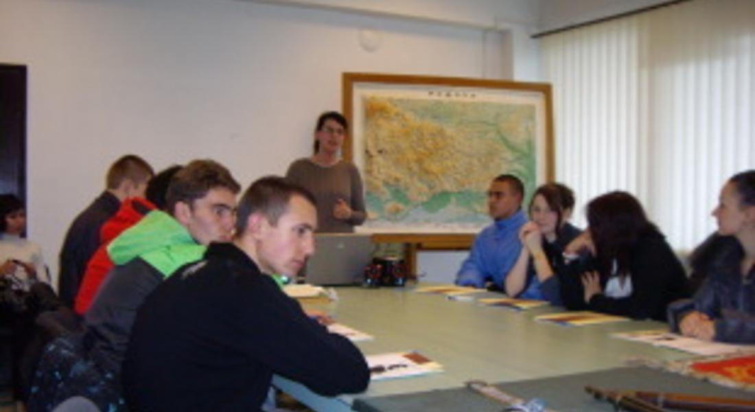Над 2000 ученици в Смолянска област вече се срещнаха със своите кариерни консултанти