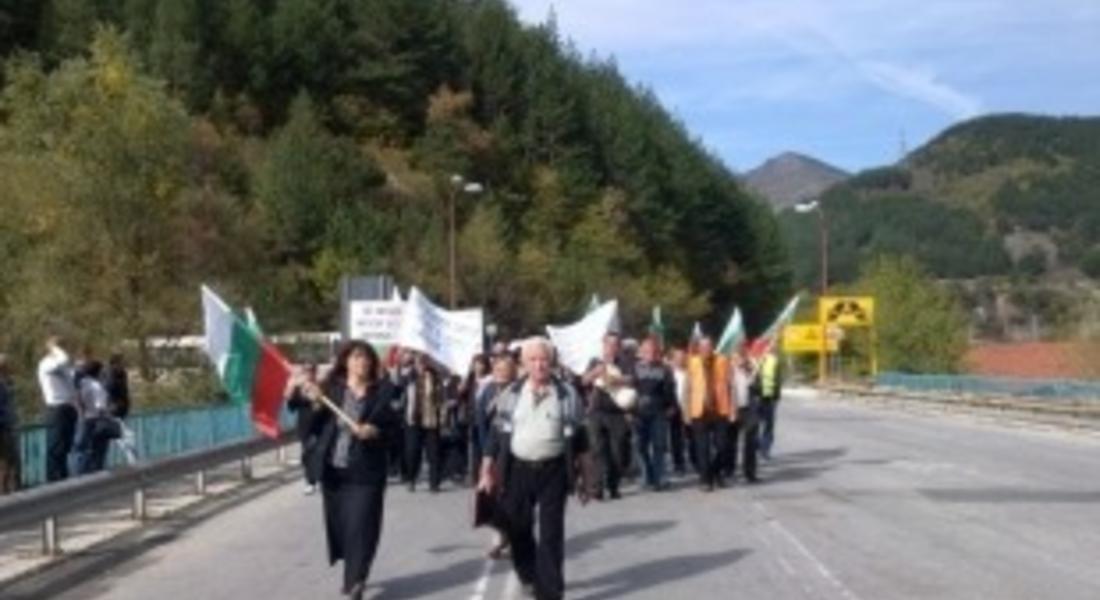 Протестиращите от Девин, Доспат и Борино заминават за София, настояват да се възстанови дейността на болницата