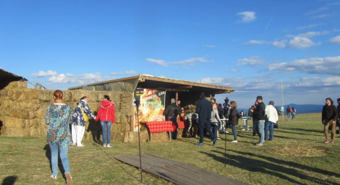Еко Джаз фестивалът събра хилядна публика под звездите на връх Перелик