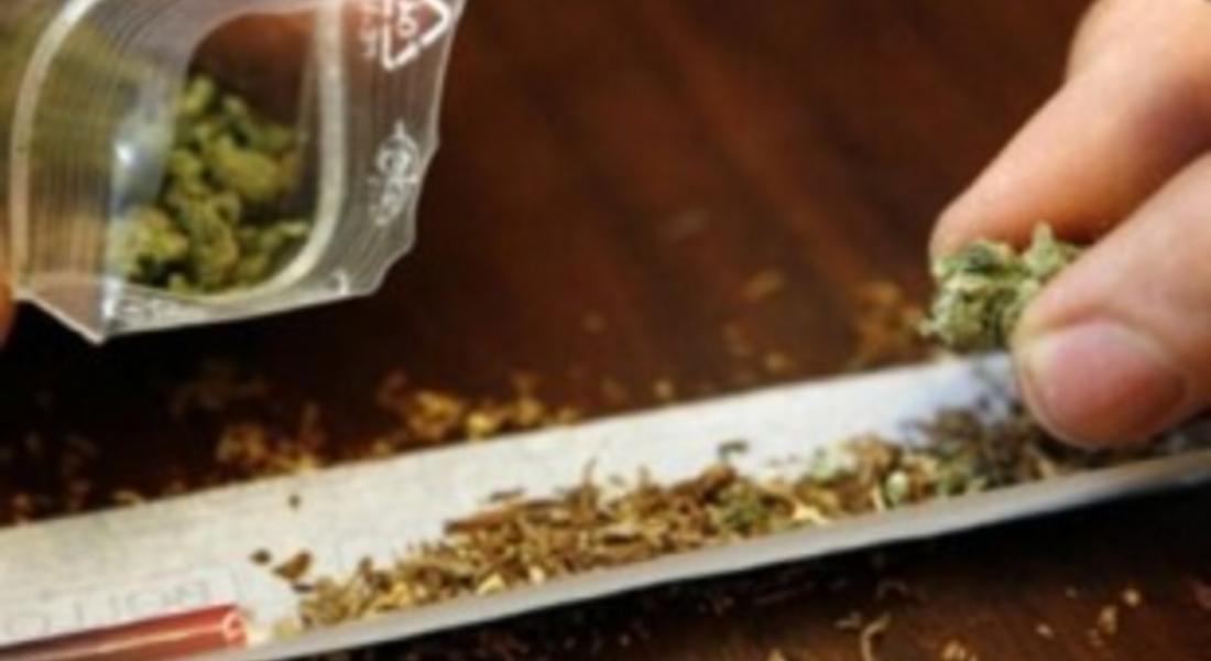  Задържаха 19-годишен с марихуана в Мадан