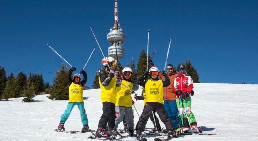 136 деца с първи стъпки в ските и сноуборда на Интерски конгрес 2019
