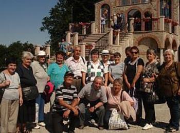 150 възрастни от петте пенсионерски клуба в Смолян пътуваха за Кръстова гора