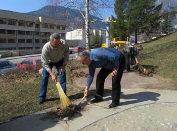 Кметът Николай Мелемов даде старт на доброволната кампания за пролетно почистване