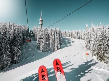 Безплатни лифтове към връх Снежанка за участниците в скиспускането с носии на 3 март